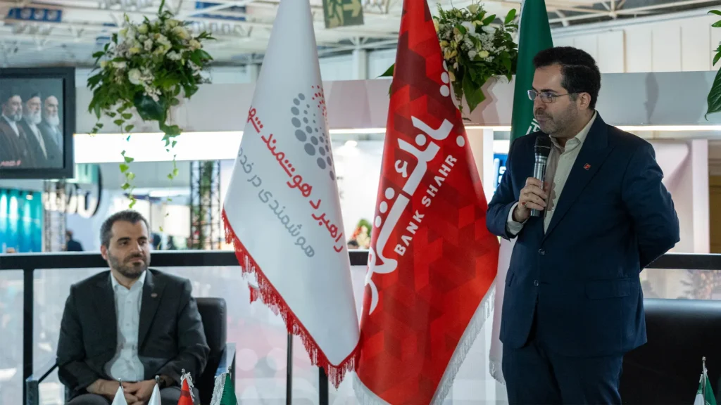 امضای تفاهم‌نامه همکاری راهبرد هوشمند شهر با هلدینگ گرین‌وب و شرکت مانا برای هوشمندسازی ناوگان حمل‌ونقل عمومی کلان‌شهرها